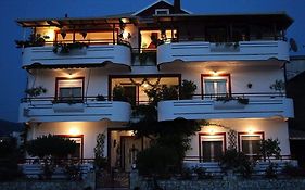 Elenas Apartments